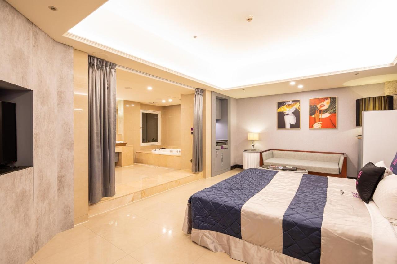 Discovery Motel - Nangang Đài Bắc Ngoại thất bức ảnh