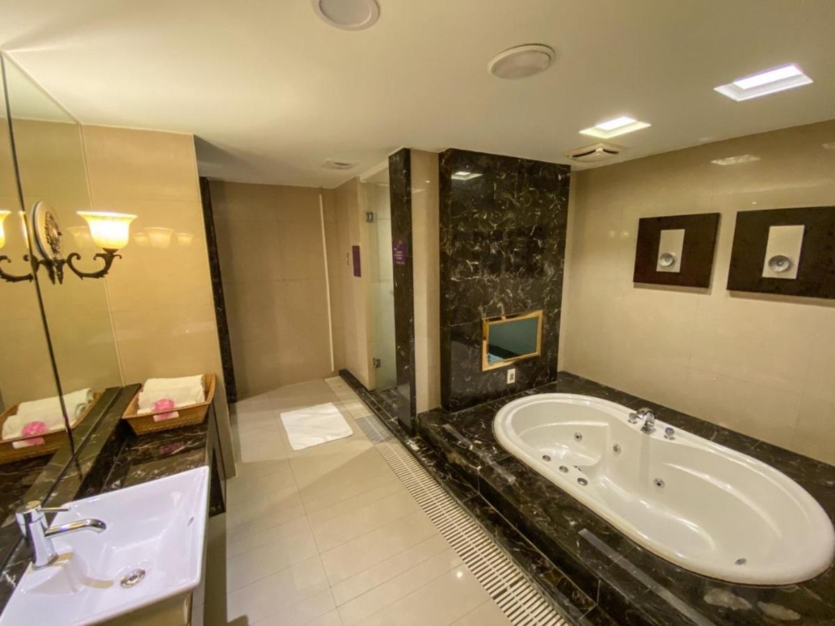Discovery Motel - Nangang Đài Bắc Ngoại thất bức ảnh
